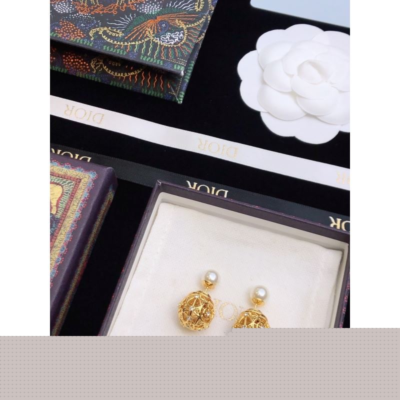ch**an D*or earrings